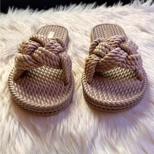 Zingara Beige Knot Sandals Sz 8 NWOB